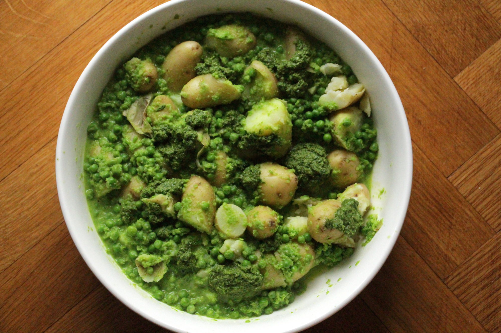 Green Potato Salad with Peas and Mint – Tomato Kumato